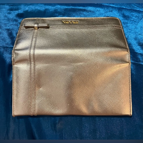 Prada Milano Gold Bow Wallet 🔥 - Picture 11 of 16